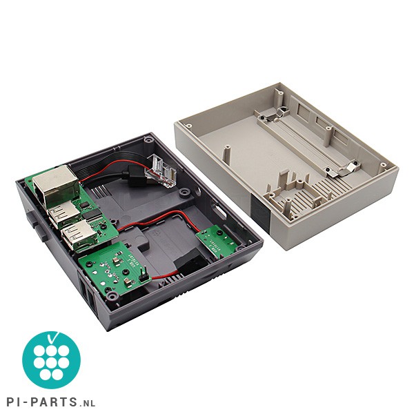 Retroflag Nespi Case+ | NES